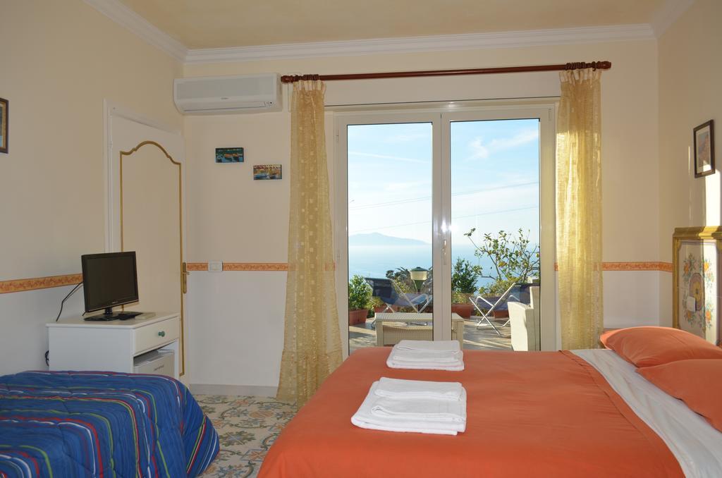 Le Ginestre Di Capri Bb & Holiday House 阿纳卡普里 外观 照片