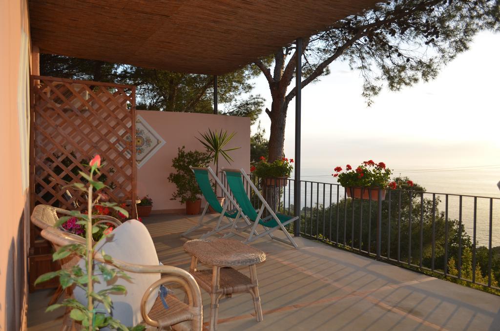 Le Ginestre Di Capri Bb & Holiday House 阿纳卡普里 外观 照片
