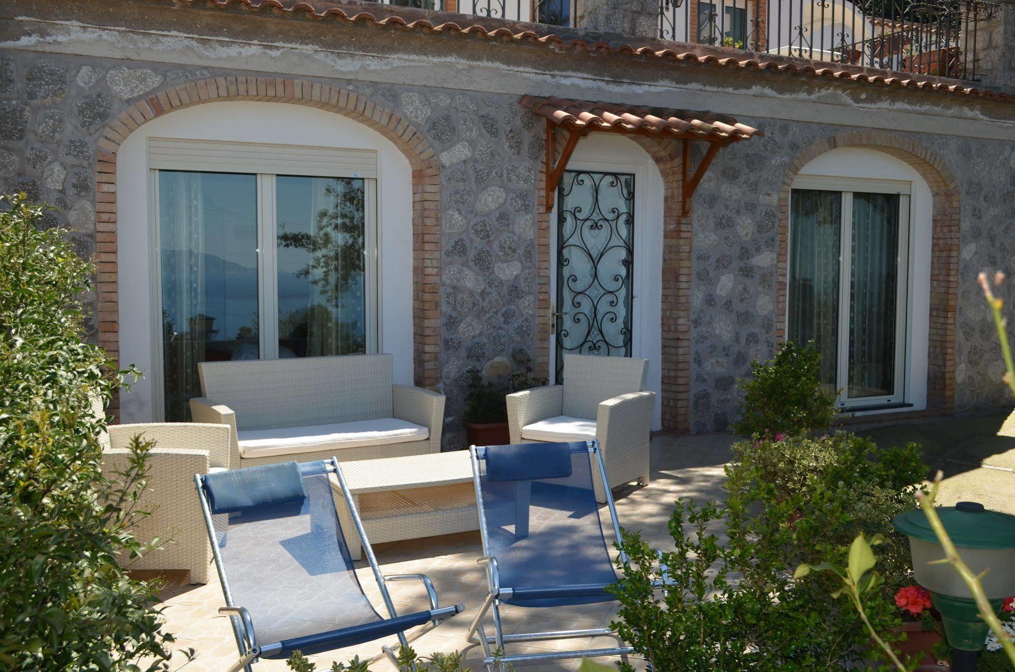 Le Ginestre Di Capri Bb & Holiday House 阿纳卡普里 外观 照片